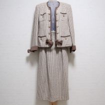 ベージュ系千鳥格子ブレードスーツ
