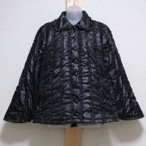 黒ピコフリルサテンジャケット