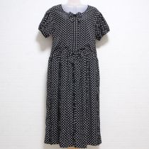 黒ドットポリワンピース