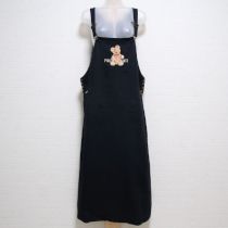 黒花くま刺繍ジャンパースカート