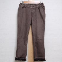 茶裾フリルデニムパンツ【7号】