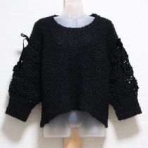 黒クロッシェ袖セーター