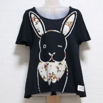 黒フラボアコラボうさぎカットソー