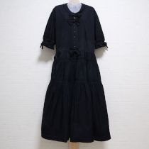 黒リボン使いワンピース