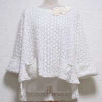 白花モチーフセーター
