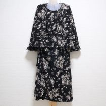 黒モノトーンブーケブラウス&ワンピース