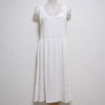 オフ白花モチーフニットワンピース【9号】