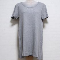 グレーロゴ入りカットソーチュニック