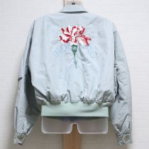 薄荷カーネーション刺繍ブルゾン