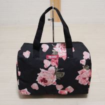 黒薔薇柄ボストンバッグ