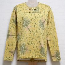 黄白つめ草ブーケ長Tシャツ