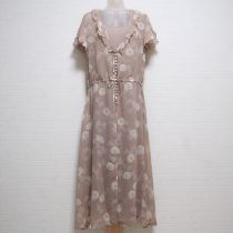ベージュ系リボンカメリアレイヤーワンピース