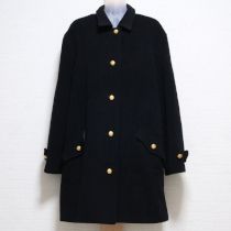 黒金ボタンカシミアブレンドコート