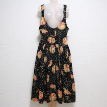黒帽子プリントジャンパースカート