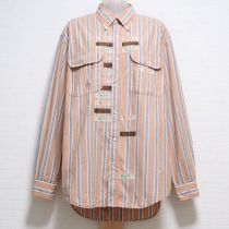 ベージュ系ストライプロゴパッチシャツ