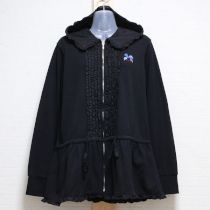 黒フリル付きカットソーパーカー