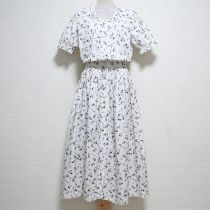 白勿忘草プリントワンピース