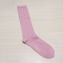 ピンク透かし編みハイソックス