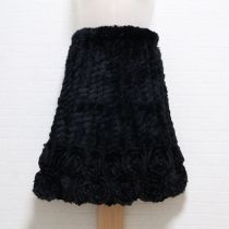 黒ラビットファー使い花モチーフスカート
