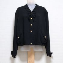 黒パールボタンジャケット