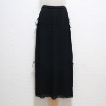 黒リボン使い模様編みスカート