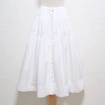 白ピンタックスカート