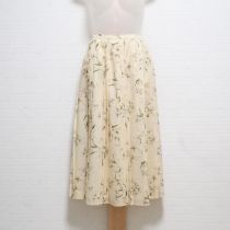 クリーム花柄プリーツ使いスカート