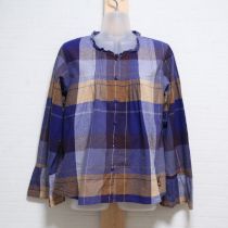 紺系顔くまアップリケ付きチェックブラウス
