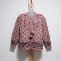 ピンク花柄編込みセーター