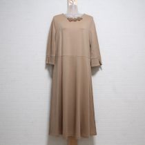 ベージュ花モチーフカットソーフレアーワンピース【3(9号)】
