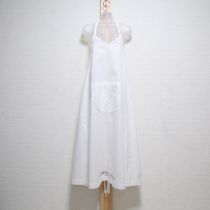 白ロゴフレアーエプロン