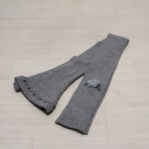 グレー花モチーフ付きレギンス