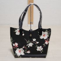 黒マグノリアトートバッグ