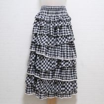黒チェックレース使い段々スカート