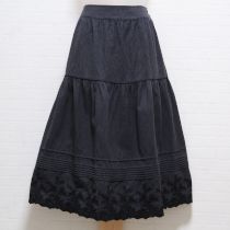 黒エンブロイダリースカート【L】