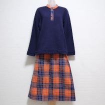紺チェック使いトレーナー&スカート