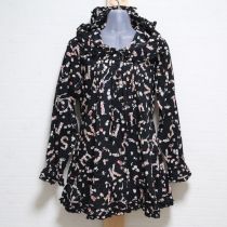 黒フード付き花文字ローンチュニック