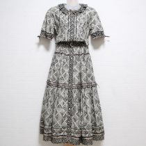 黒系パッチワークプリントワンピース