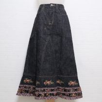 黒リトルガーデン刺繍デニムスカート【M】