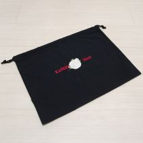 黒リボンカメリア刺繍巾着