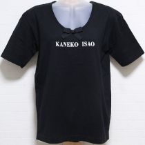 黒リボン付きTシャツ