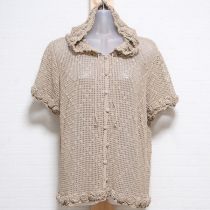 ベージュ花モチーフフード付きレース編みカーディガン