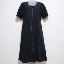 黒倒しタックワンピース