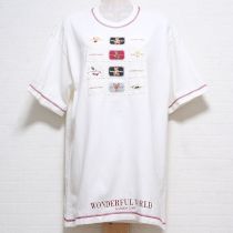 オフ白ワッペンTシャツ