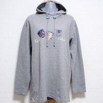 グレーエンブレムプリントパーカー