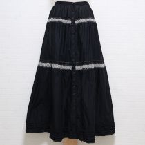 黒スモッキングローンスカート