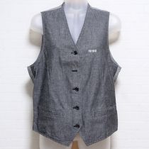 黒系ロゴ刺繍ベスト