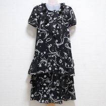 黒くちなしとアクセサリーチュニック&段々スカート