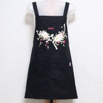 黒薔薇とチェリーエプロン