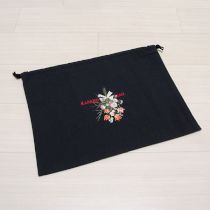 黒ブーケ刺繍巾着